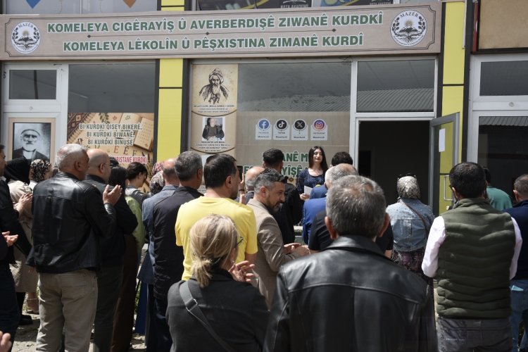 Mazêr Kürt Dili Araştırma ve Geliştirme Derneği Açıldı: "Anadil Bir Toplumun Varlık Sebebidir"